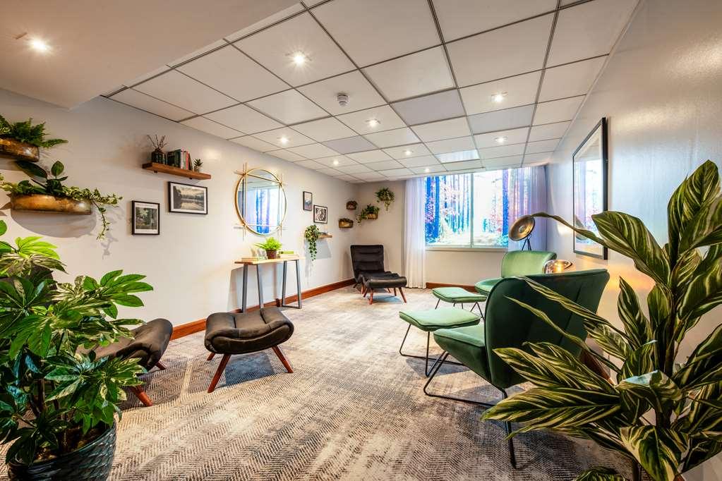 Radisson Red Hotel London Heathrow Съоръжения снимка